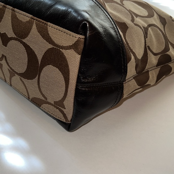 Coach Convertible Crossbody/Shoulder Bag 
No. G1271-21149 - Picture 10 of 14